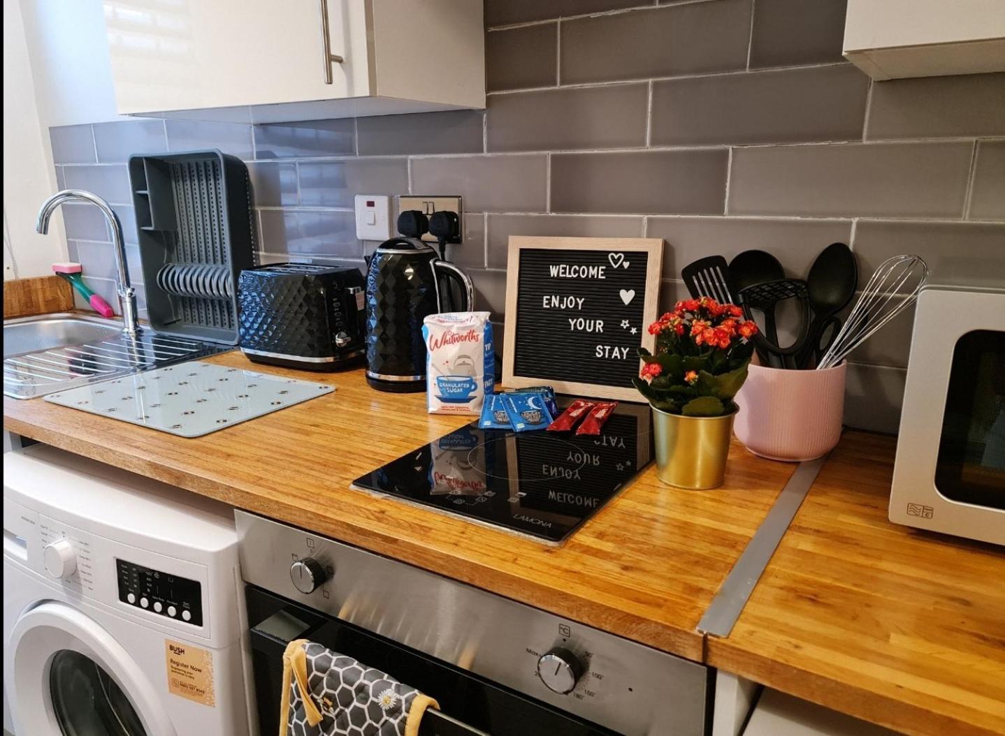 Cosy Studio With Kitchenette And Private Bathroom - 15Mins To Central London! Londres Exterior foto