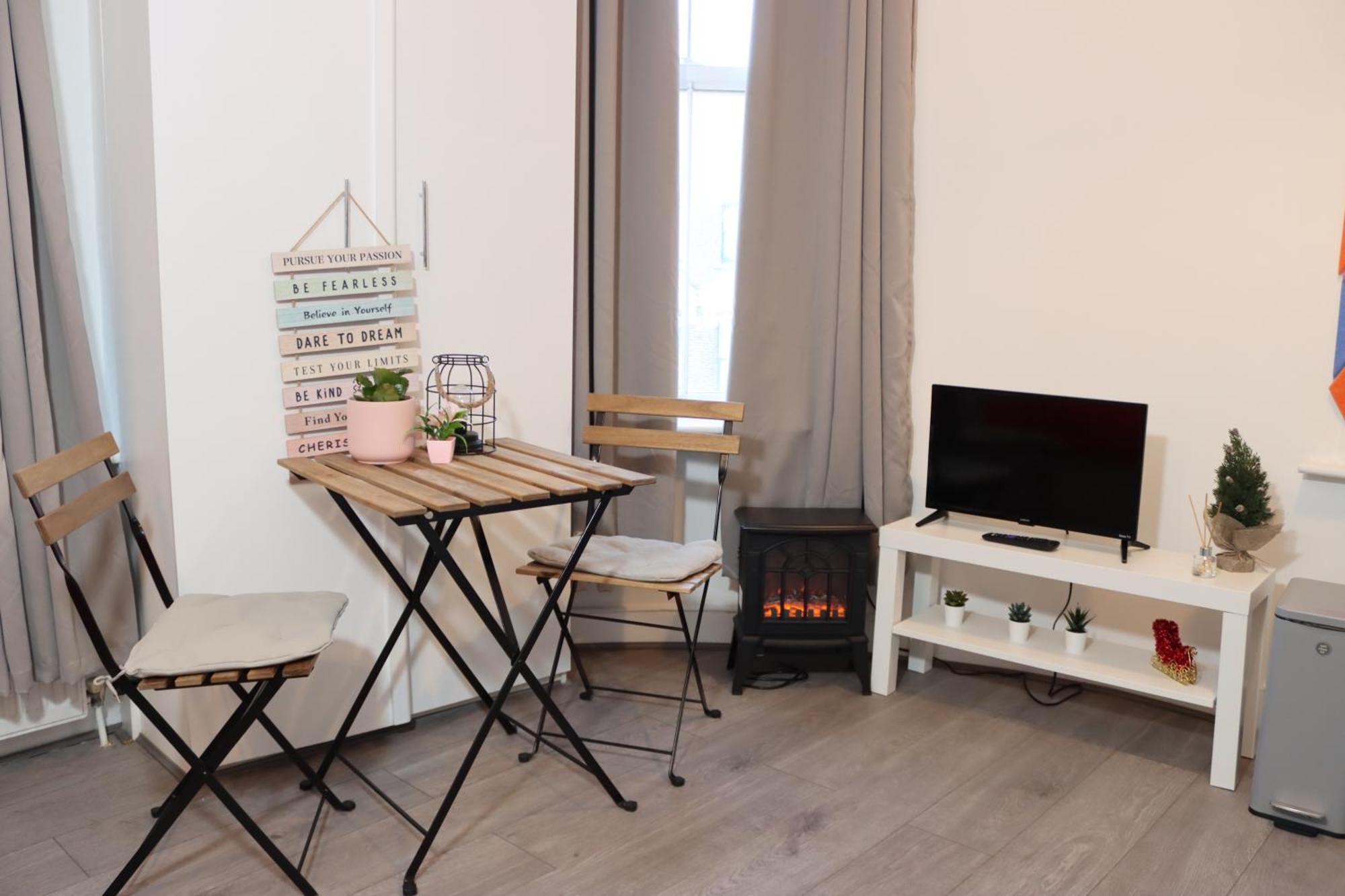 Cosy Studio With Kitchenette And Private Bathroom - 15Mins To Central London! Londres Exterior foto