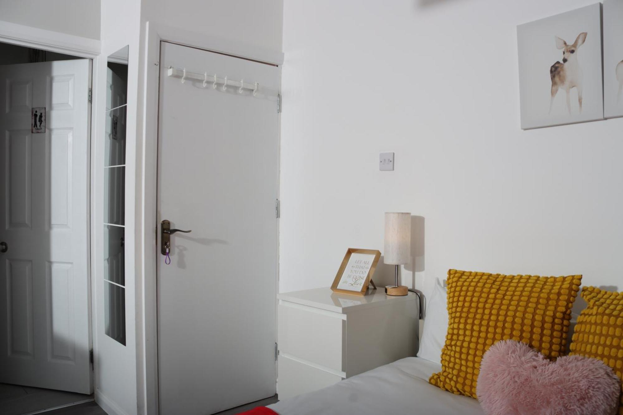 Cosy Studio With Kitchenette And Private Bathroom - 15Mins To Central London! Londres Exterior foto