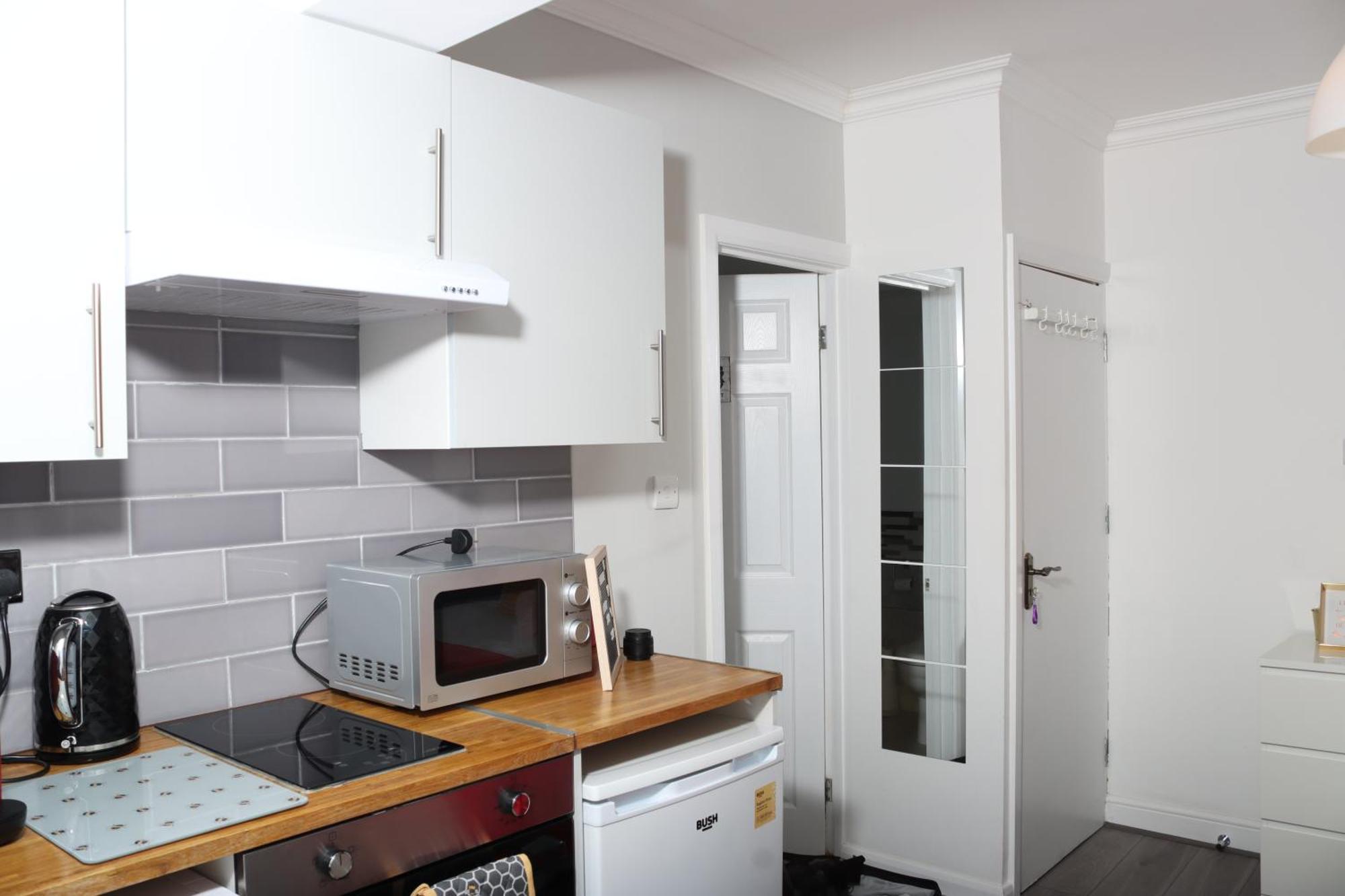 Cosy Studio With Kitchenette And Private Bathroom - 15Mins To Central London! Londres Exterior foto