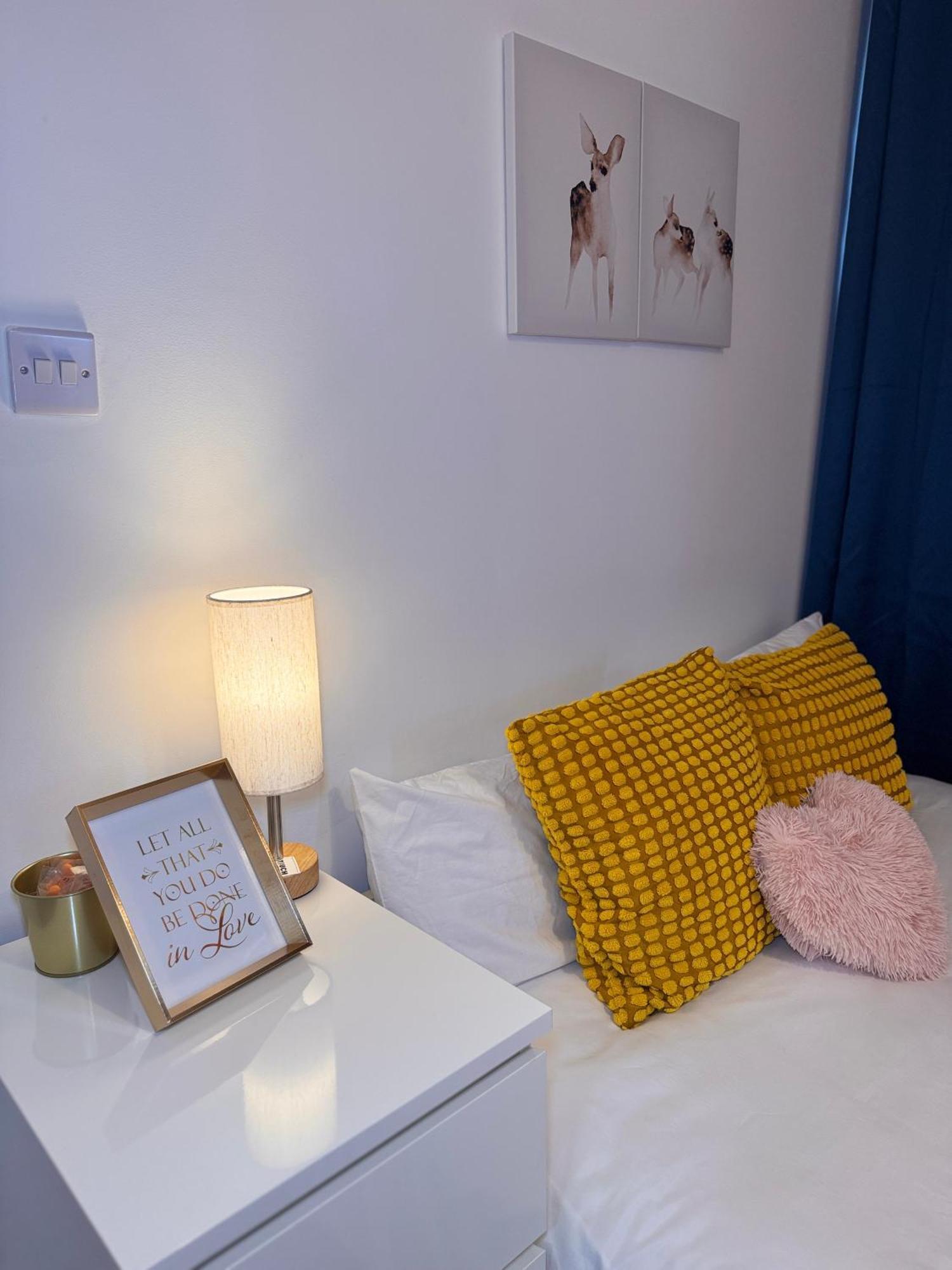 Cosy Studio With Kitchenette And Private Bathroom - 15Mins To Central London! Londres Exterior foto